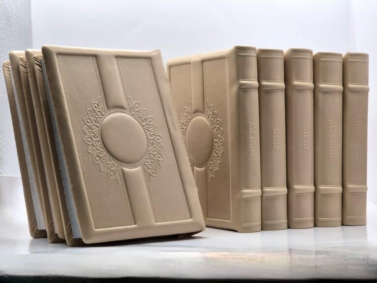Leather binding model פרח שעון